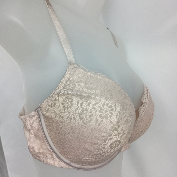 NWT Victoria's Secret Barbiecore Lace Push-Up Bra in Butterly Pink (#108) - Picture 8 of 10